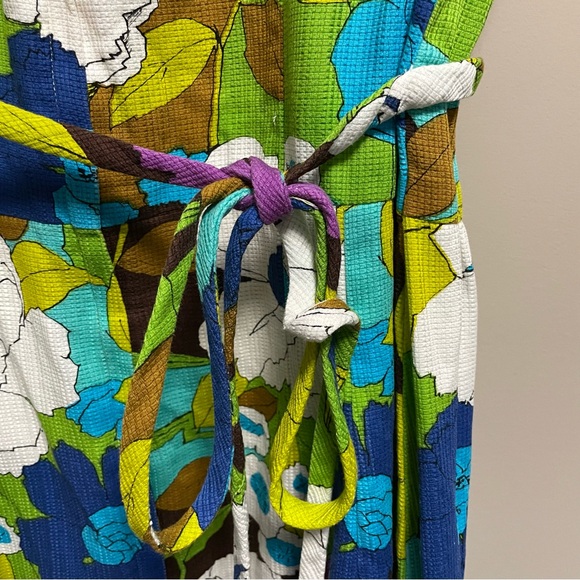 Vintage 60s Mini Dress With Bold Floral Pattern - Picture 9 of 13